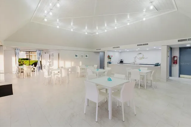 $425,000 | 100 Oakmont Lane, Unit 507, Belleair, FL 33756