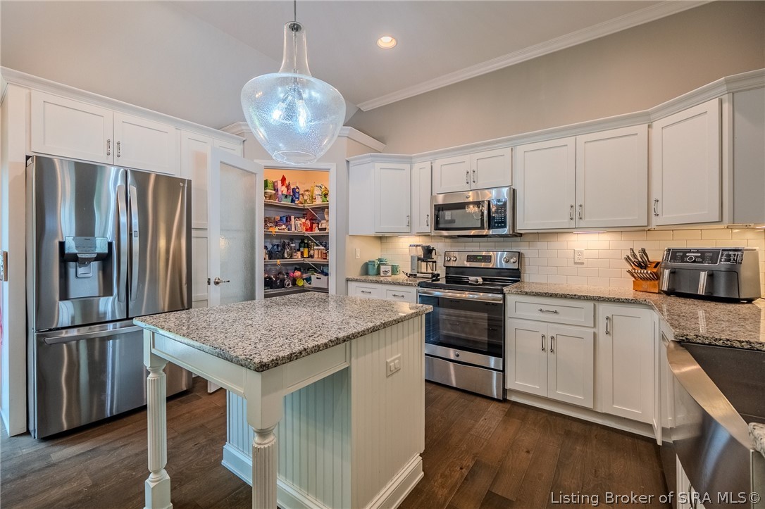 2903 Boulder Ridge Drive Jeffersonville, IN 47130 - Photo 10 of 46