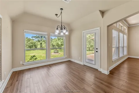 $599,000 | 325 Planter Pointe Drive, Normangee, TX 77871
