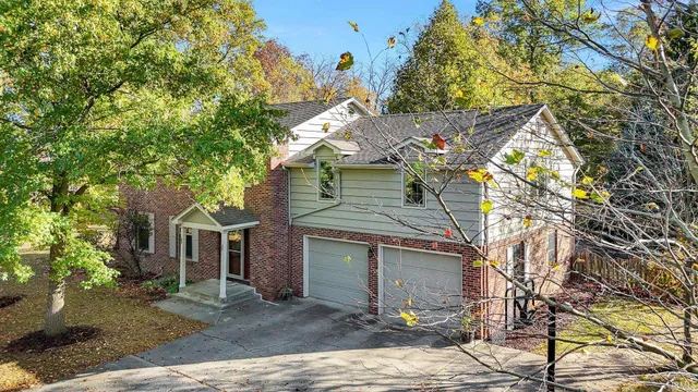 $375,000 | 3959 Highway 27, Decatur, IN 46733