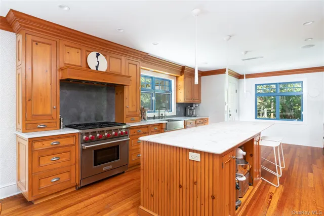 $1,795,000 | 141 Washington Spring Road, Palisades, NY 10964