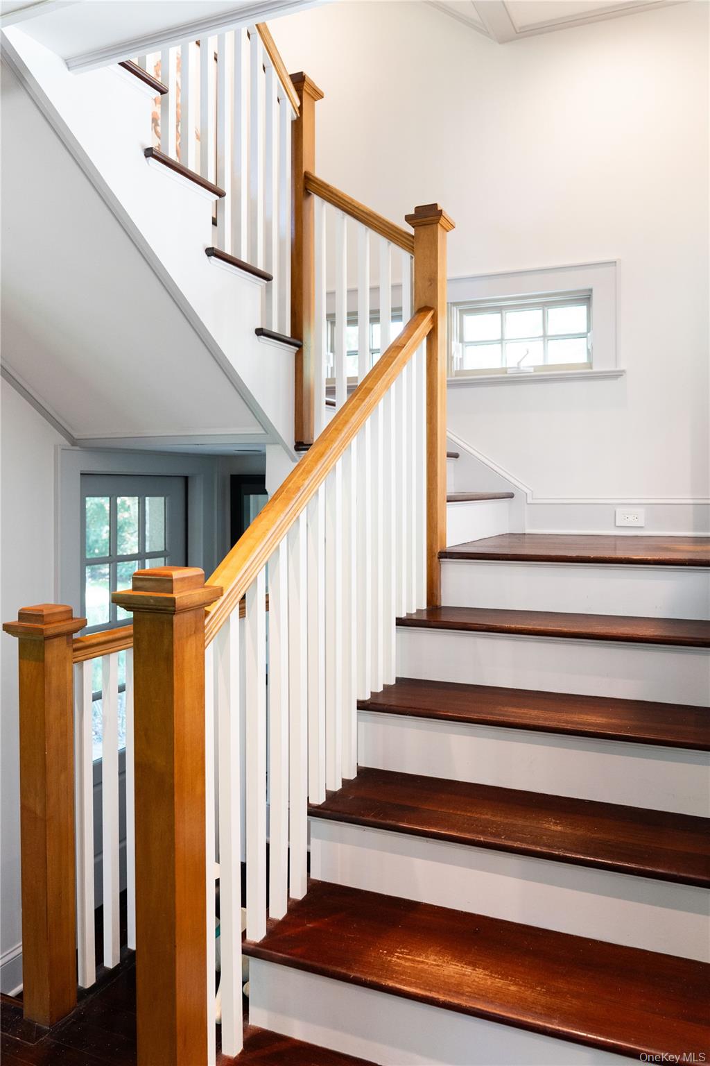 141 Washington Spring Road Palisades, NY 10964 - Photo 27 of 50 a view of entryway