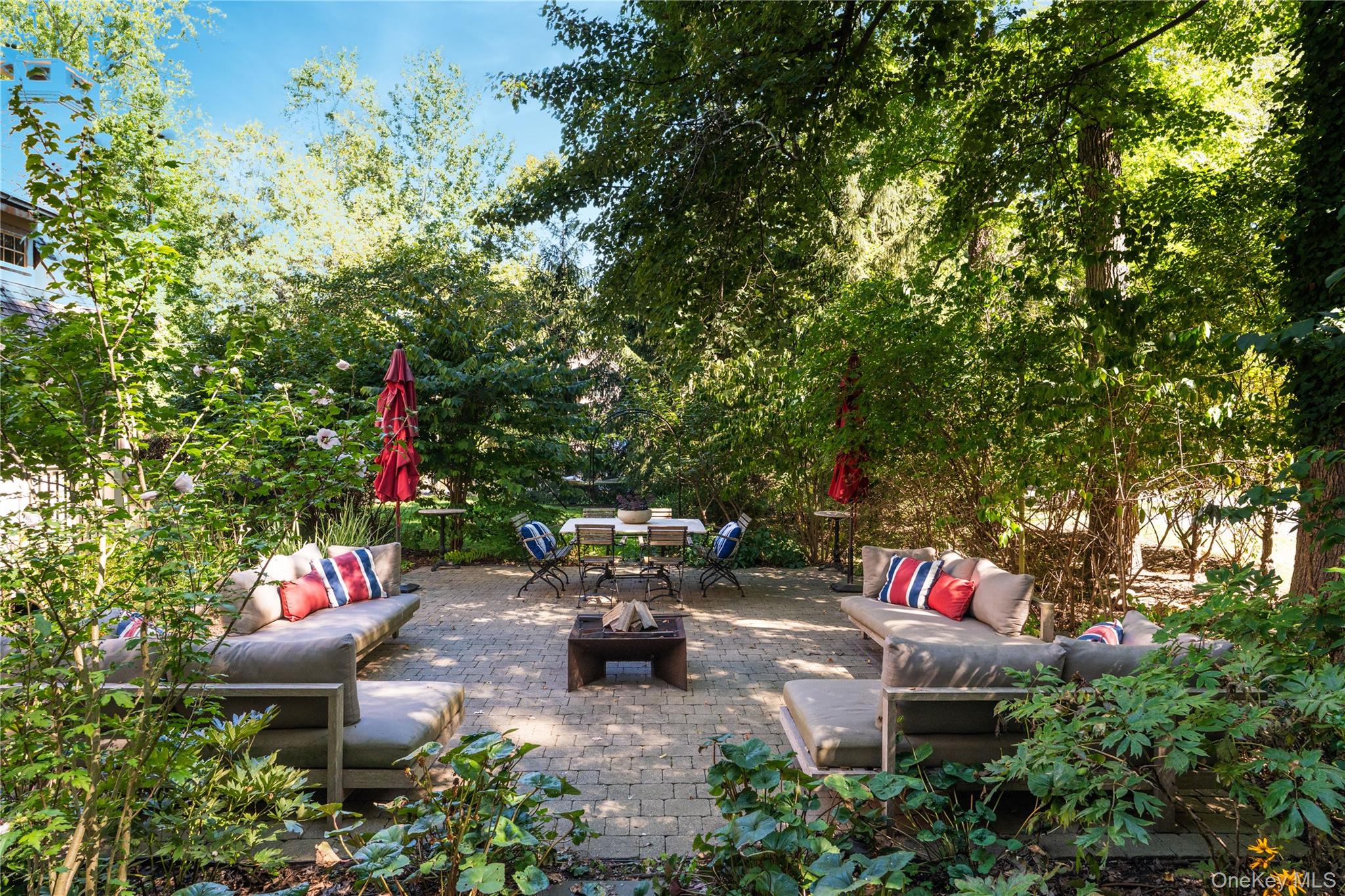 141 Washington Spring Road Palisades, NY 10964 - Photo 47 of 50 an outdoor space with furniture and garden view