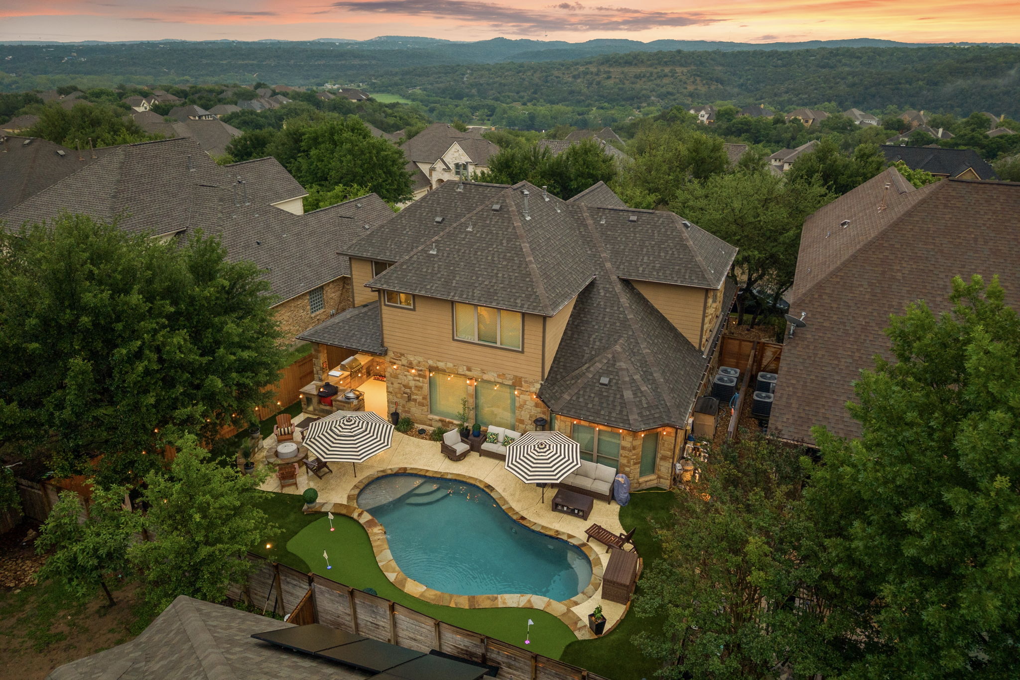 12109 Montclair Bend Austin, TX 78732 - Photo 36 of 39