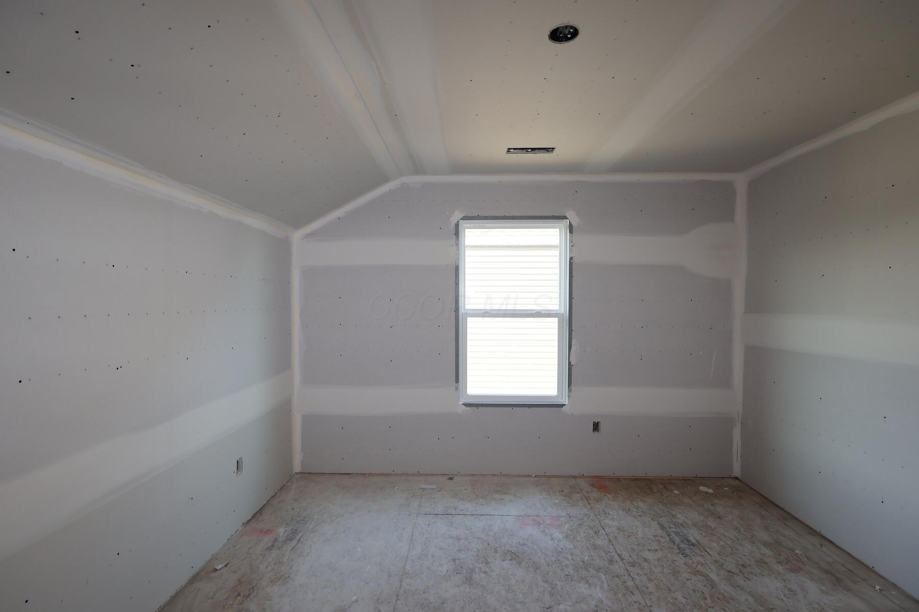 5851 Valleydale Road Powell, OH 43065 - Photo 2 of 10 Interior