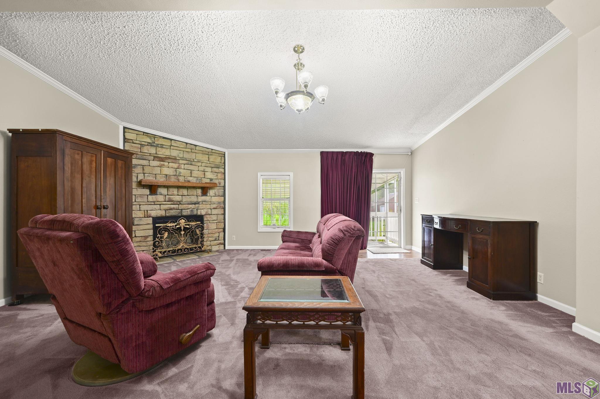 12985 Arnold Road Walker, LA 70785 - Photo 2 of 33 Family Room
