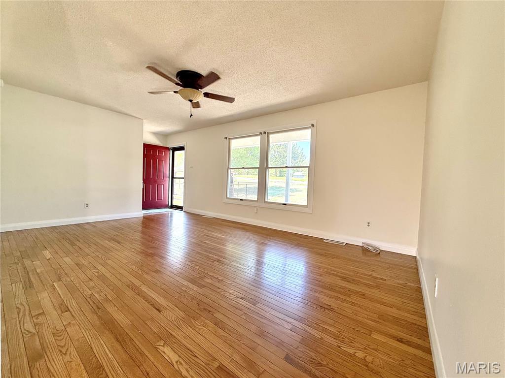 3742 State Rd Z Hillsboro, MO 63050 - Photo 18 of 54