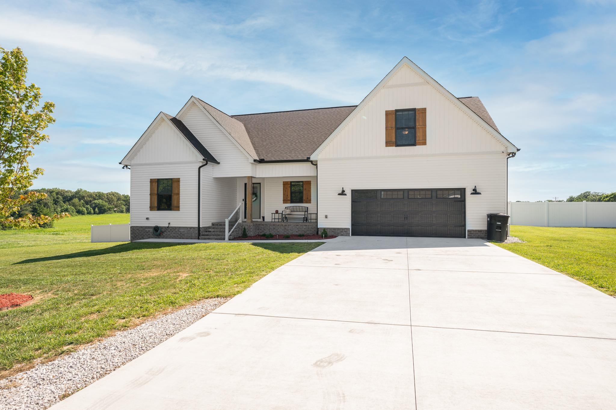 28 Taylor Road Manchester, TN 37355 - Photo 2 of 27 a front view of house with yard and outdoor seating