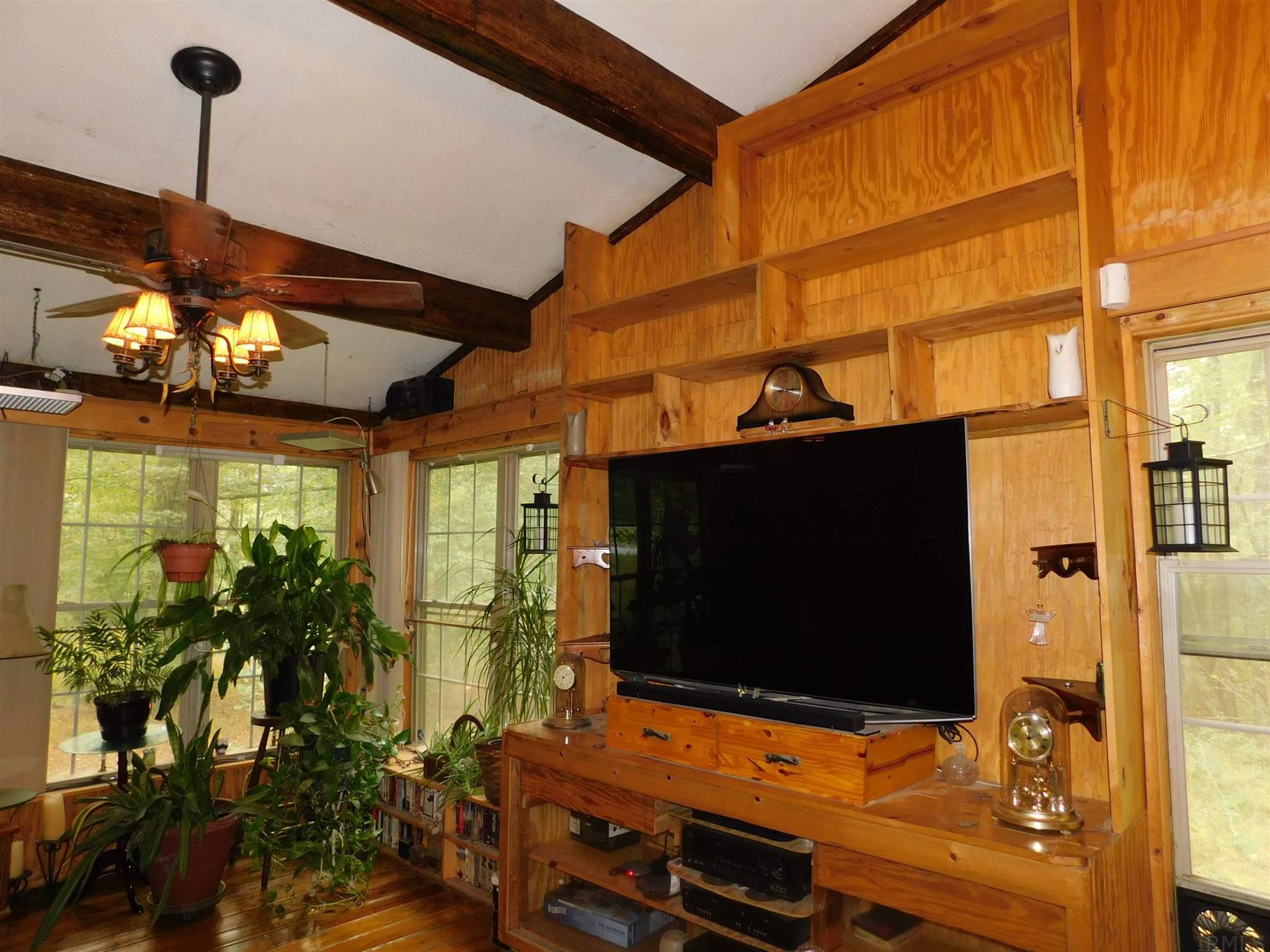 15419 Flower Gap Road Borden, IN 47106 - Photo 24 of 36 Gallery Image 24