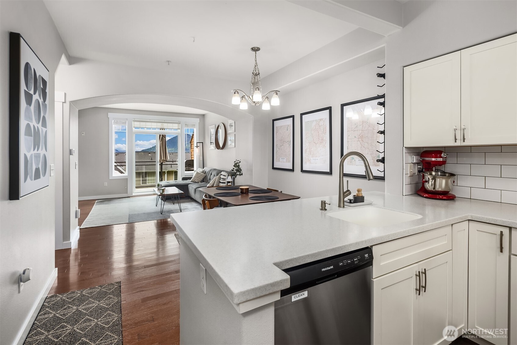 23300 Southeast Black Nugget Road, Unit M2 Issaquah, WA 98029 - Photo 11 of 36