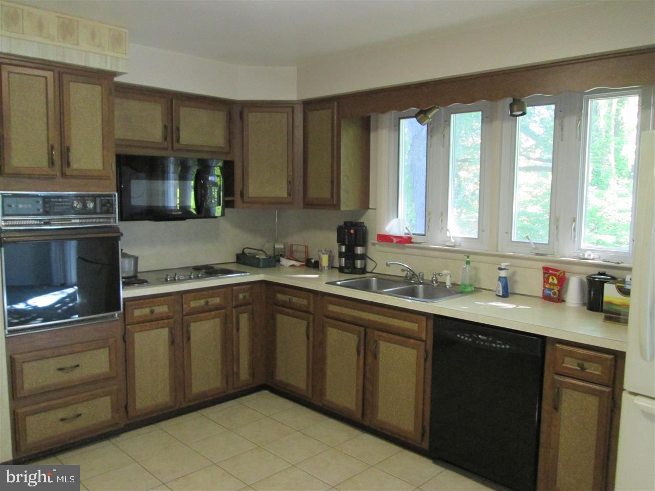 2565 Durham Road York, PA 17402 - Photo 5 of 7 Gallery Image 5