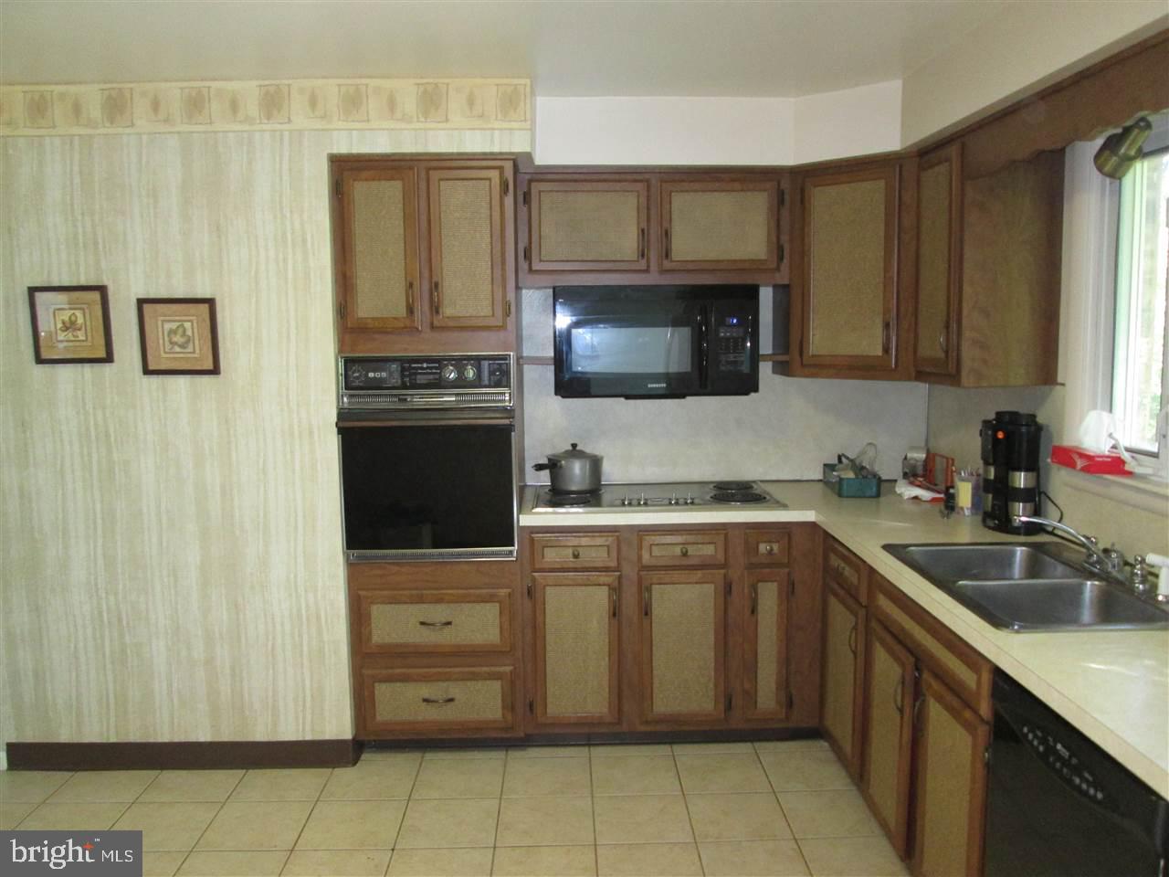 2565 Durham Road York, PA 17402 - Photo 6 of 7 Gallery Image 6