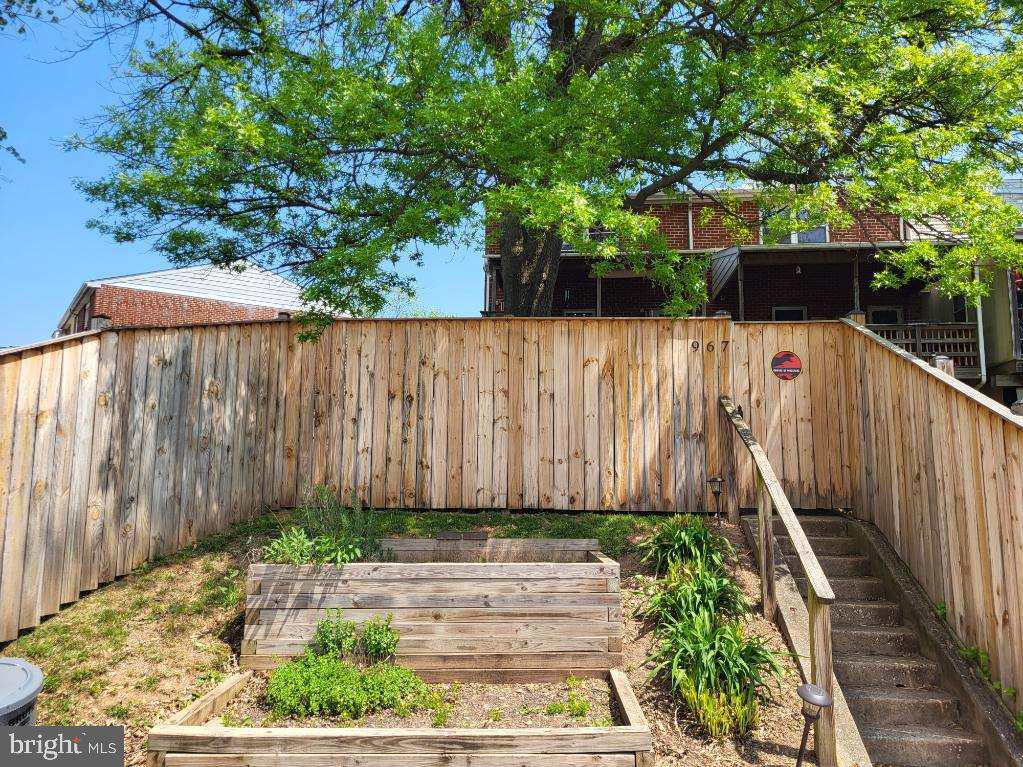 967 Stormont Circle Halethorpe, MD 21227 - Photo 31 of 31 Terraced Garden