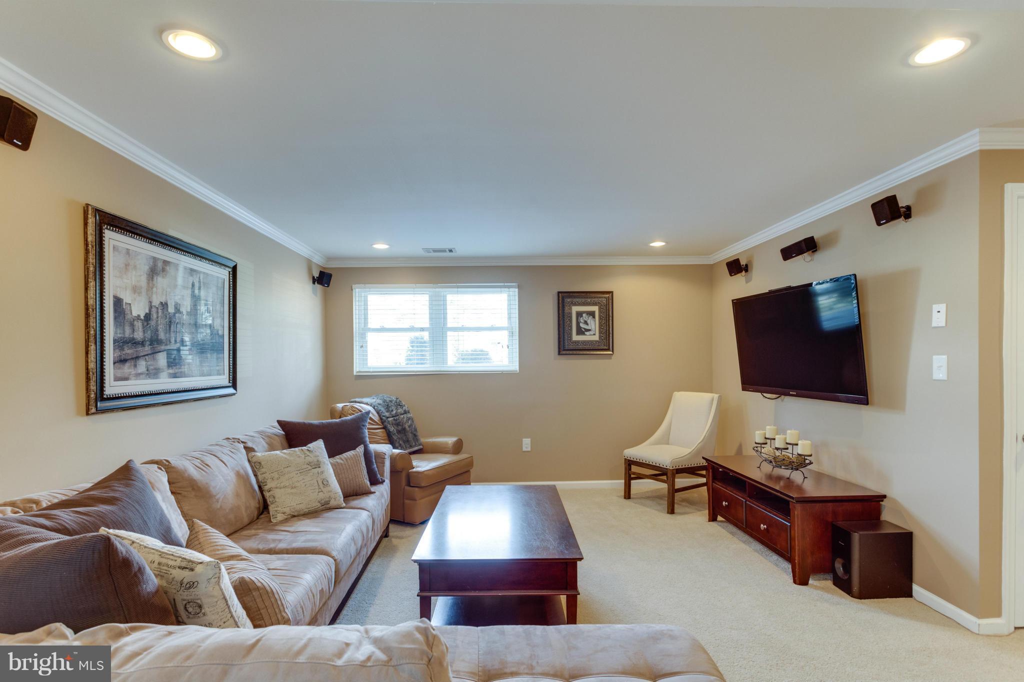 8814 Fort Hunt Road Alexandria, VA 22308 - Photo 23 of 30 Media closet and wireless theater setup