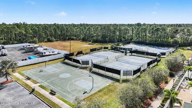 $475,000 | 434 Breckenridge Circle Southeast, Palm Bay, FL 32909