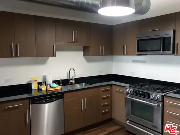 $3,300 | 530 South Hewitt Street, Unit 344, Los Angeles, CA 90013