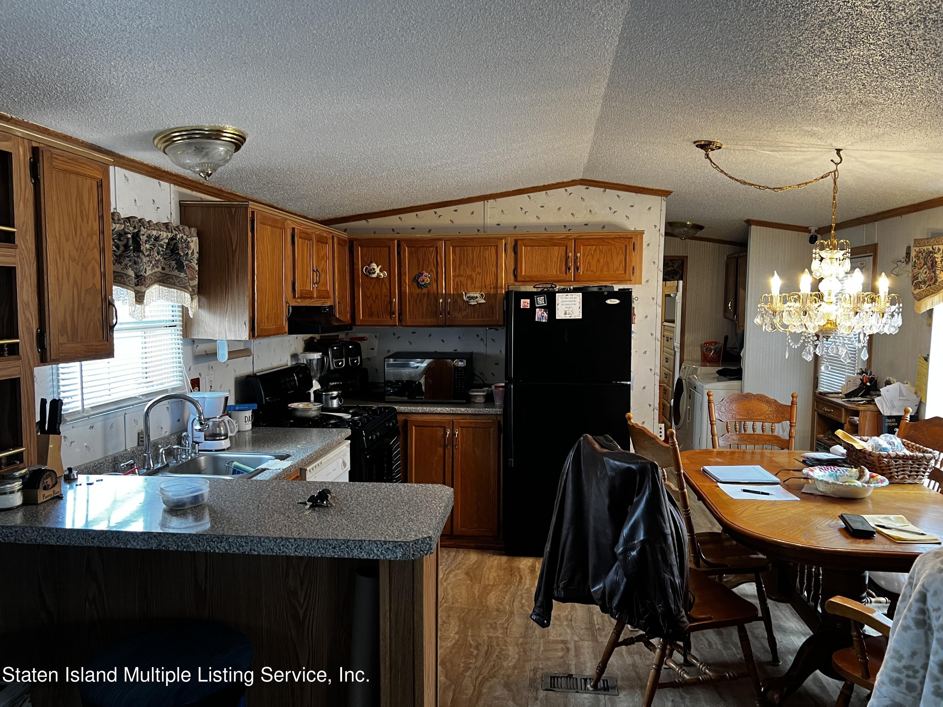 2701 Goethals Road North, Unit F3 Staten Island, NY 10303 - Photo 8 of 14 2701 goethals 2