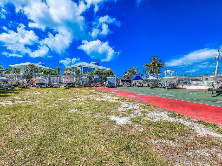 109 Ave D, Unit 305 Marathon, FL 33050 - Photo 21 of 41 a view of a volley ball court