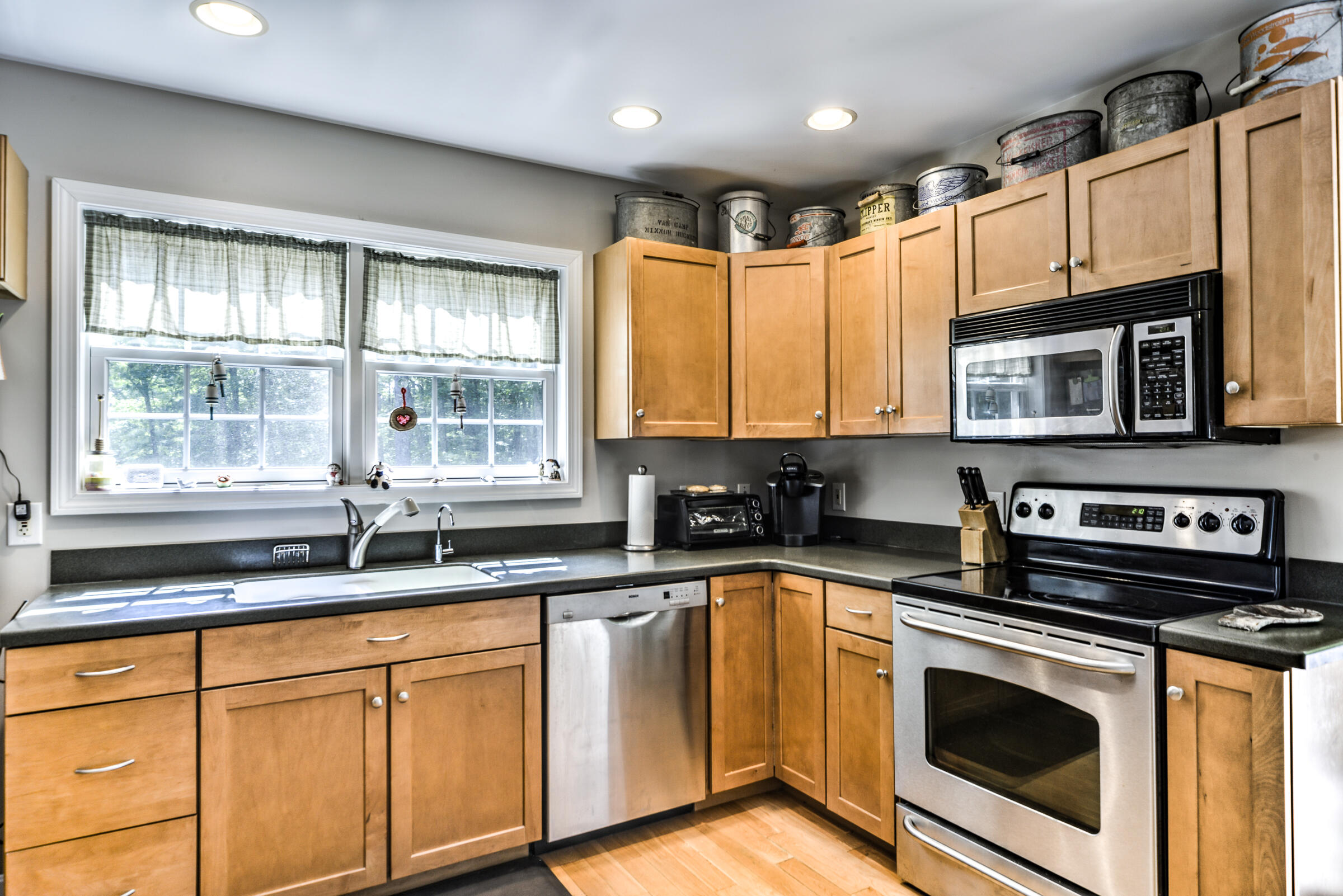 358 West Gray Road Gray, ME 04039 - Photo 4 of 32 108477-grhd-111