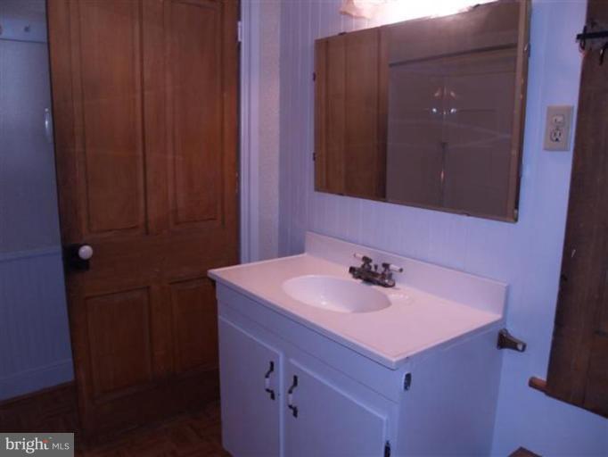19307 Manor Church Road Boonsboro, MD 21713 - Photo 15 of 30 Bath #2