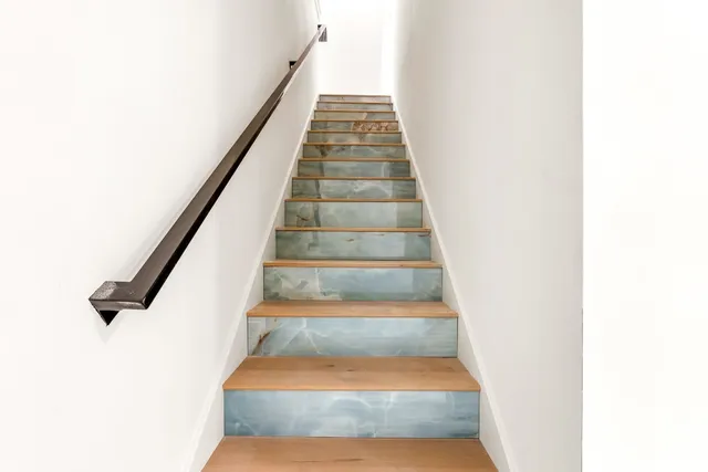 $649,000 | 300 Bedford Drive, Spicewood, TX 78669