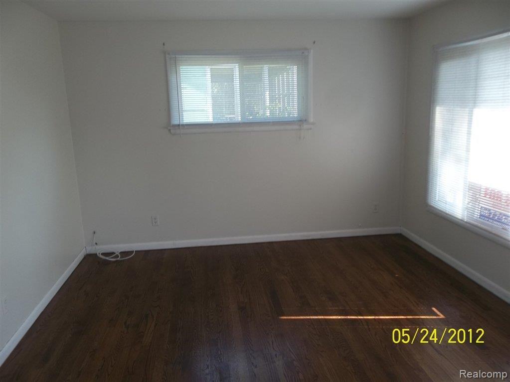 1955 Romeo Street Ferndale, MI 48220 - Photo 4 of 8 100_1874.JPG