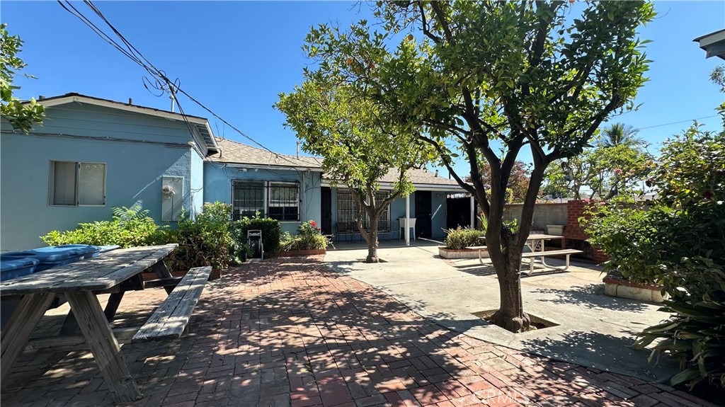 19400 Scroll Street Reseda, CA 91335 - Photo 19 of 22