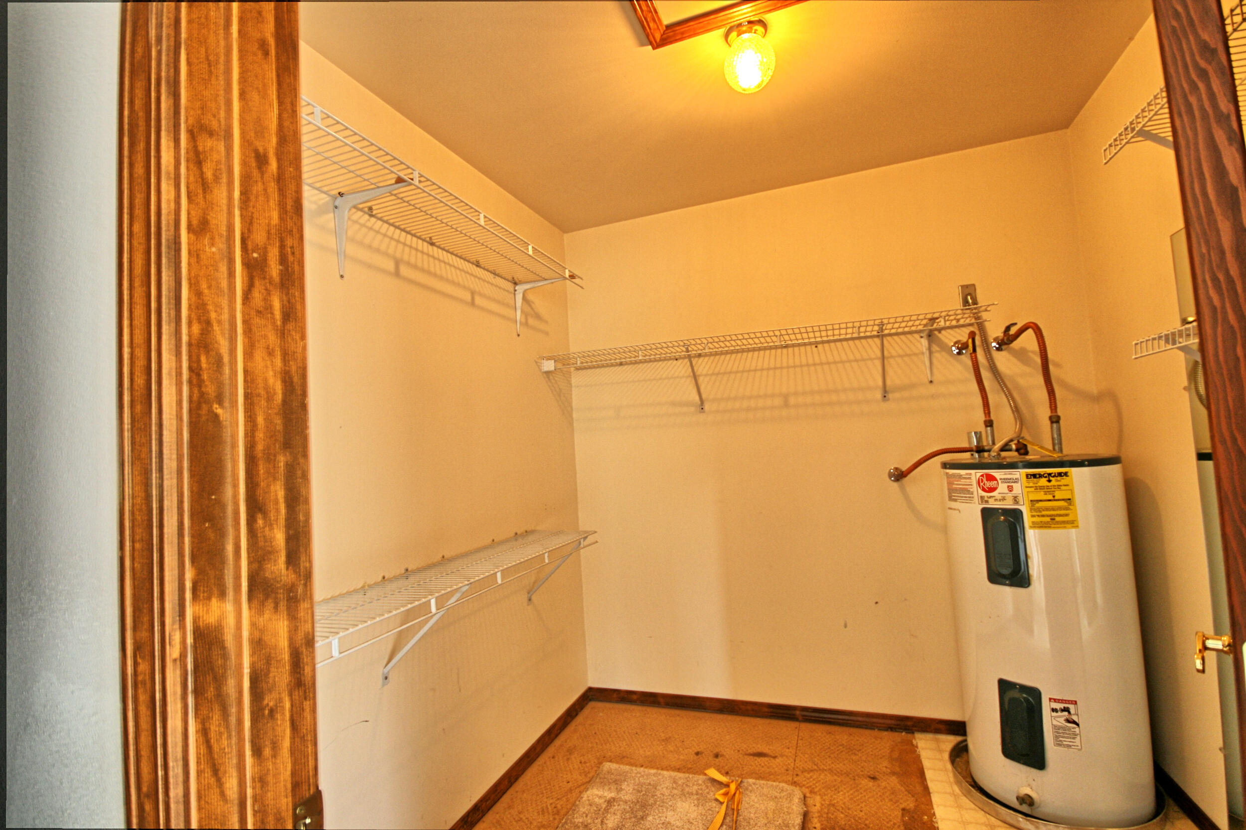 7255 Upper Applegate Road Jacksonville, OR 97530 - Photo 35 of 50 second water and large primary closet