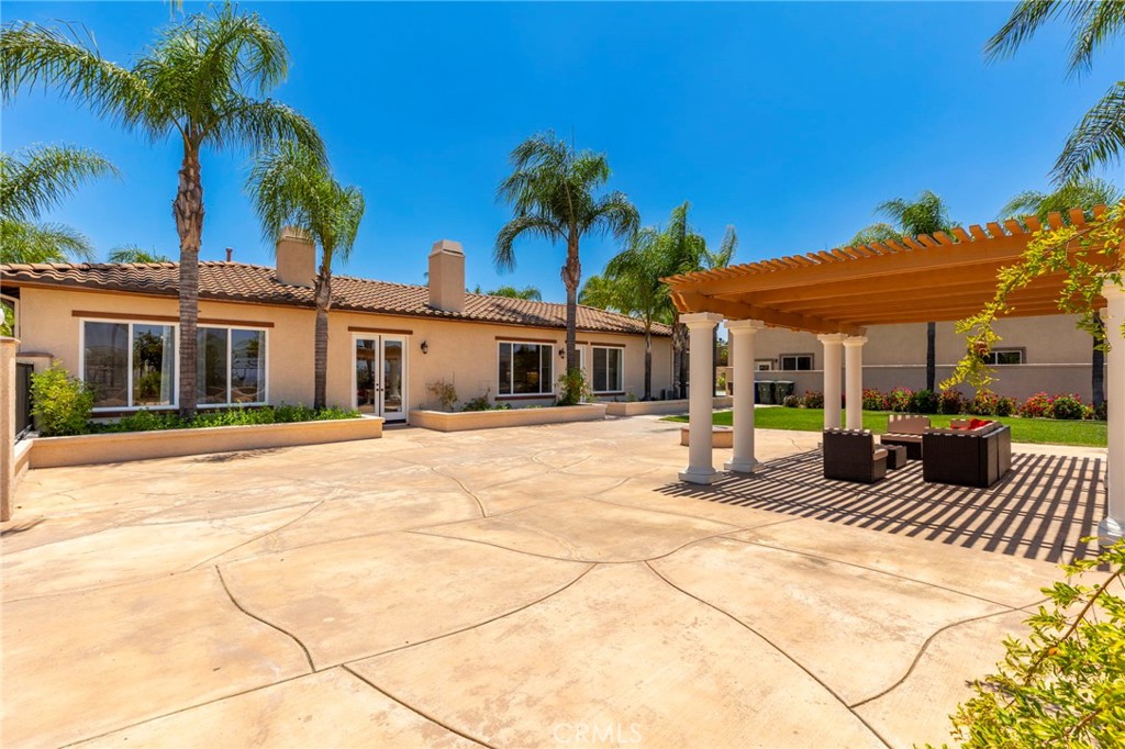 7907 Horizon View Drive Riverside, CA 92506 - Photo 44 of 58 Large usable space for the party or sport court