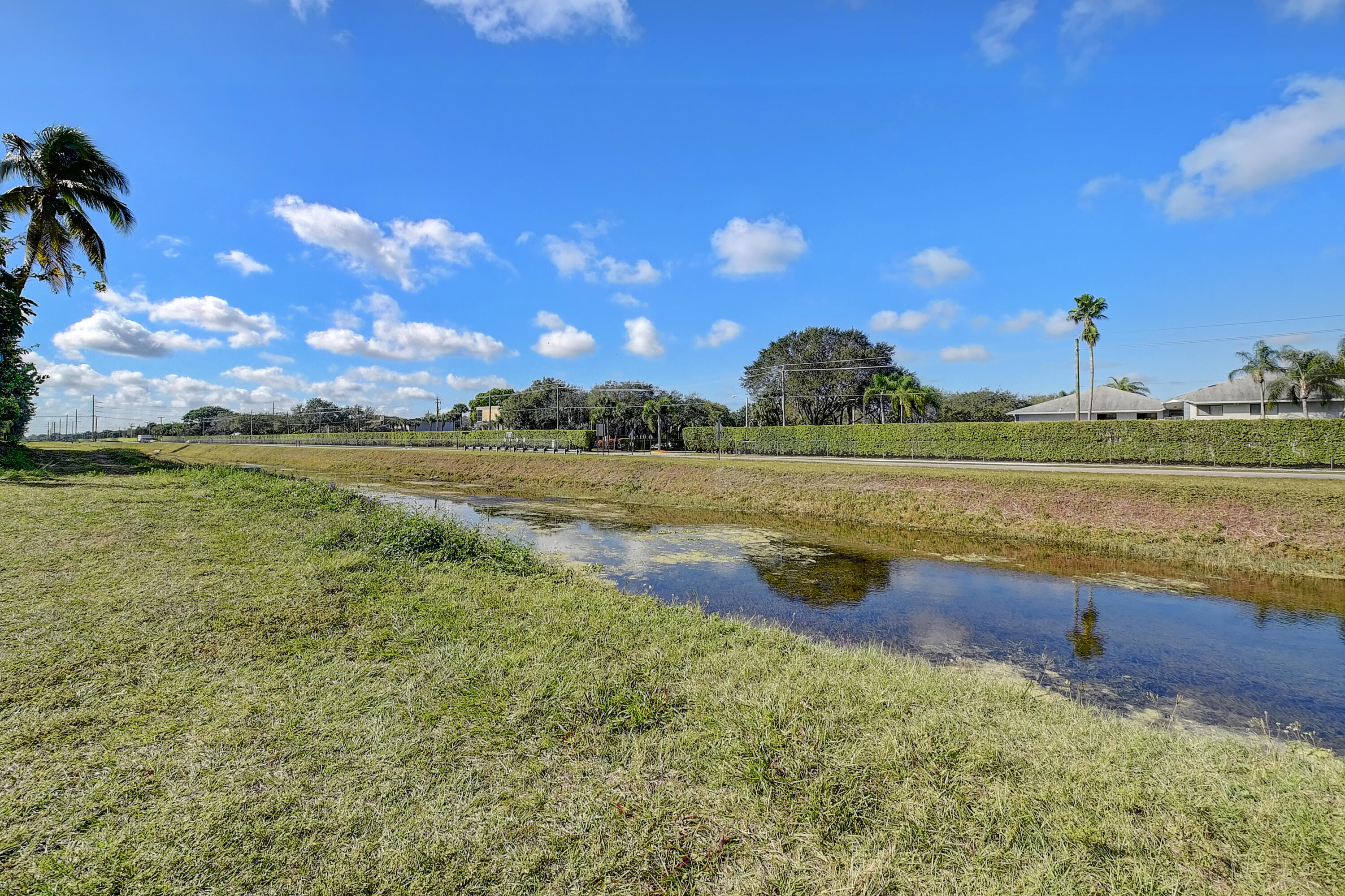 15247 Jackson Road Delray Beach, FL 33484 - Photo 4 of 14 16_dsc_5397_398_399_400_401