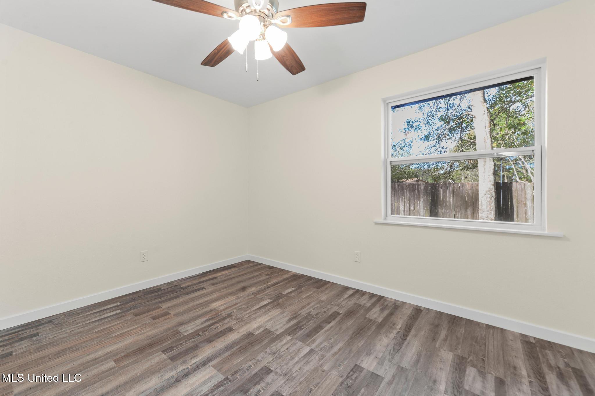 2706 Rolling Meadows Road Gautier, MS 39553 - Photo 16 of 34 015