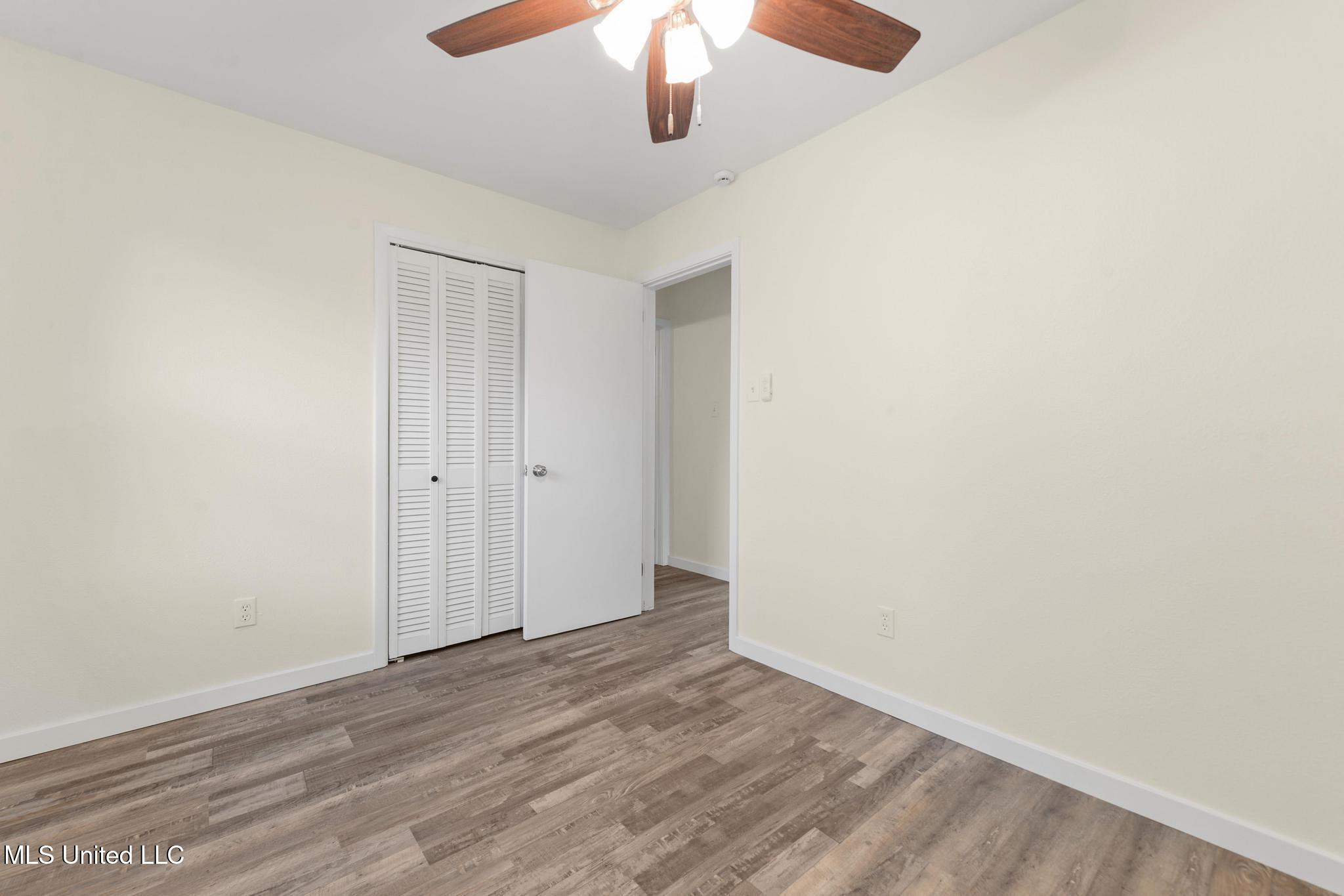 2706 Rolling Meadows Road Gautier, MS 39553 - Photo 17 of 34 016