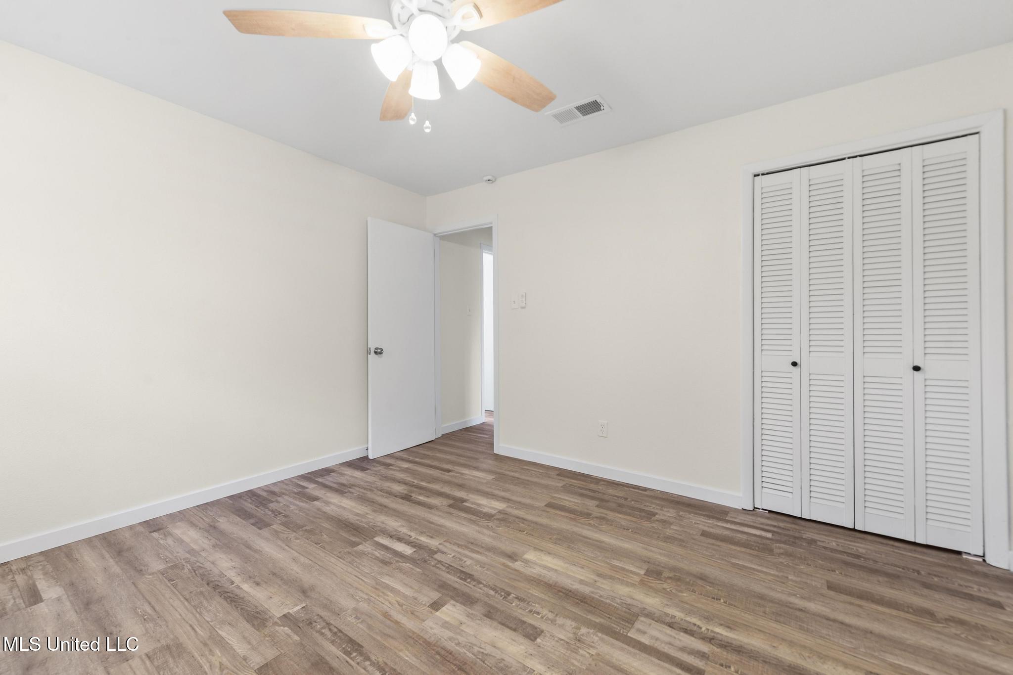 2706 Rolling Meadows Road Gautier, MS 39553 - Photo 19 of 34 018