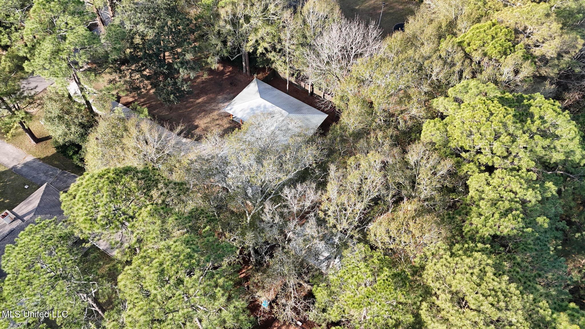 2706 Rolling Meadows Road Gautier, MS 39553 - Photo 31 of 34 031