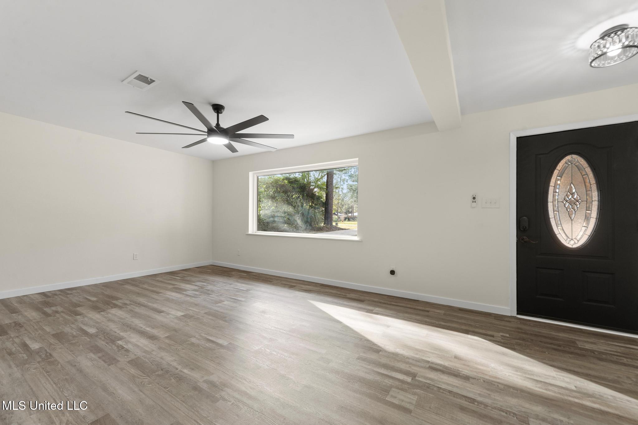 2706 Rolling Meadows Road Gautier, MS 39553 - Photo 5 of 34 004