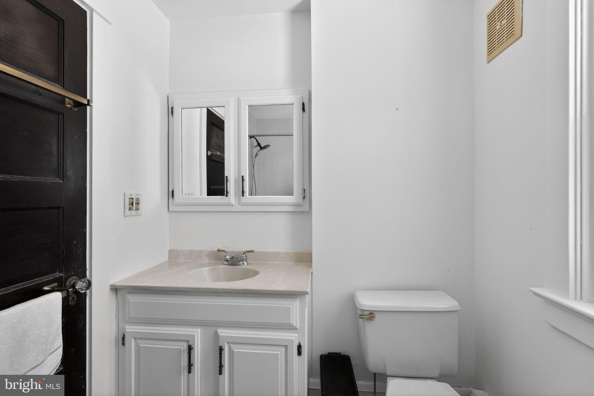 1327 Kendall Road Swarthmore, PA 19081 - Photo 21 of 30 Bathroom