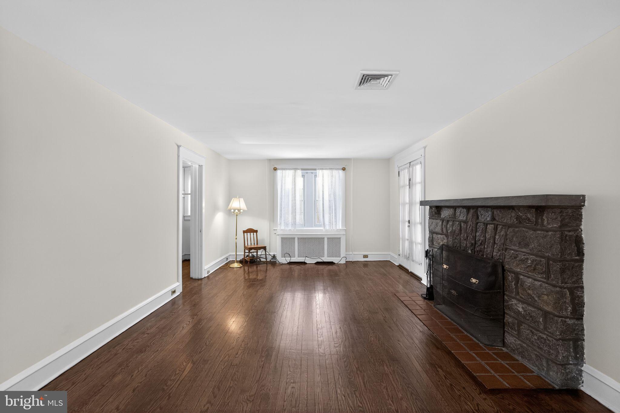 1327 Kendall Road Swarthmore, PA 19081 - Photo 8 of 30 Family Room