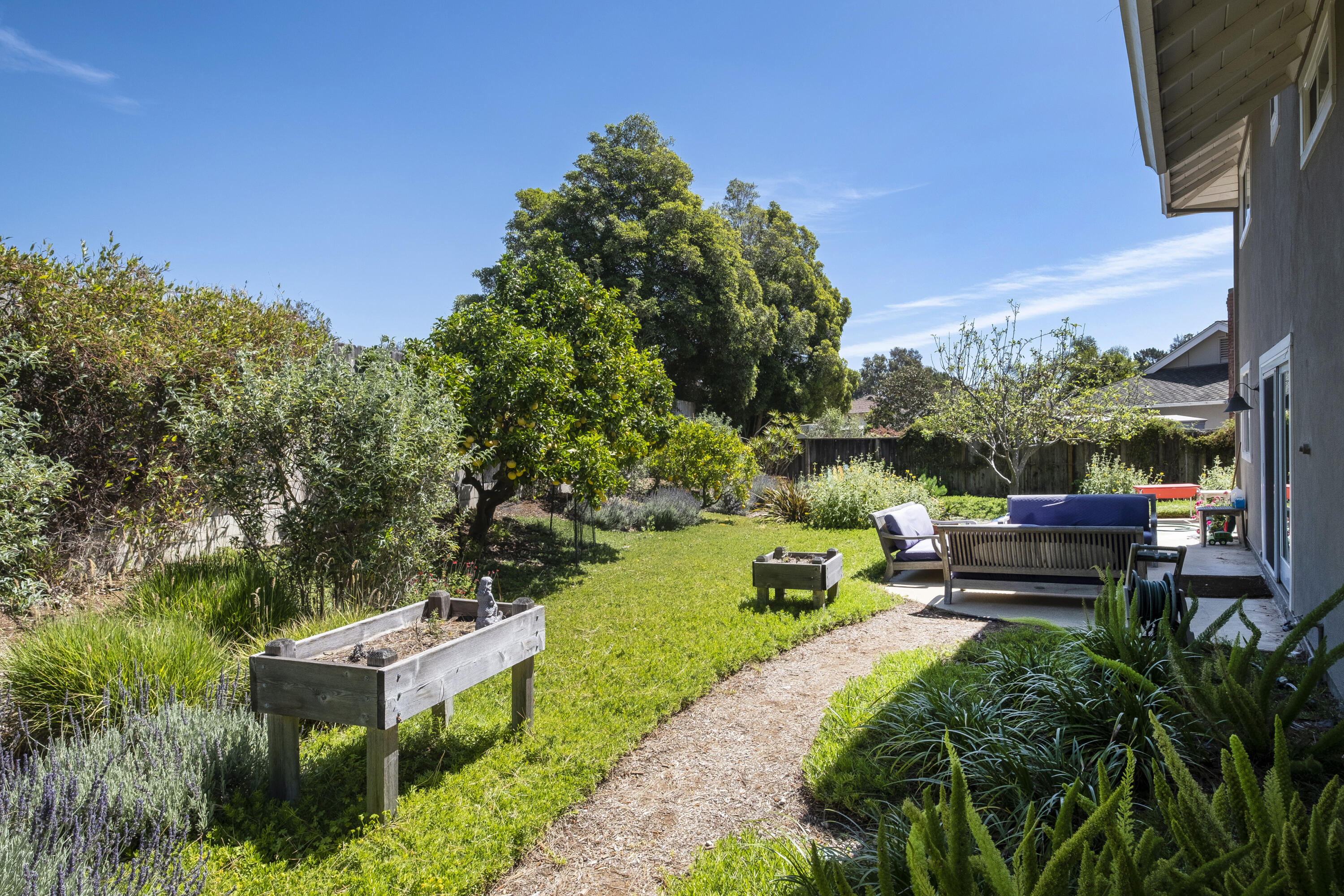 648 Wakefield Road Goleta, CA 93117 - Photo 8 of 13 Yard