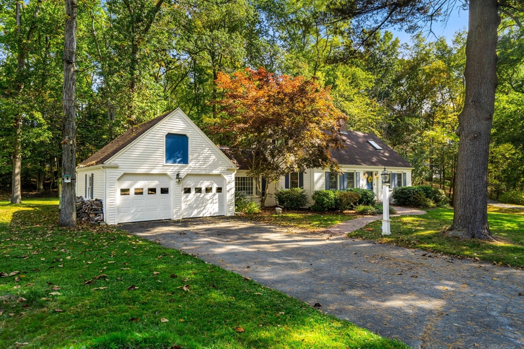 13 Andrews Road Topsfield, MA 01983 - Photo 3 of 42