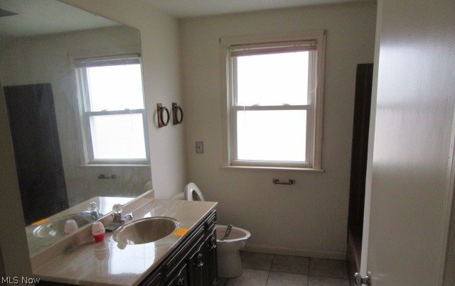 1437 Westover Road Cleveland, OH 44118 - Photo 7 of 30 bathroom 2