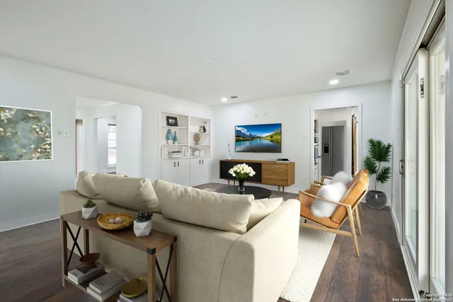 $375,000 | 425 Winfield Boulevard, San Antonio, TX 78239