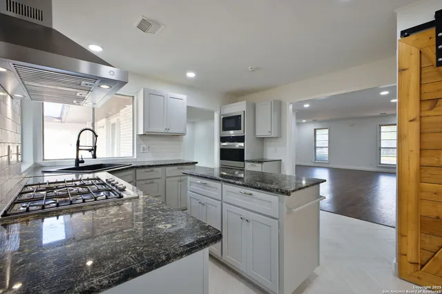 $375,000 | 425 Winfield Boulevard, San Antonio, TX 78239