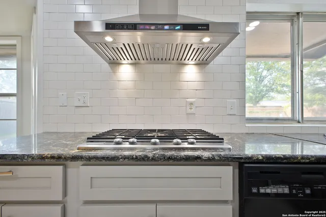 $375,000 | 425 Winfield Boulevard, San Antonio, TX 78239