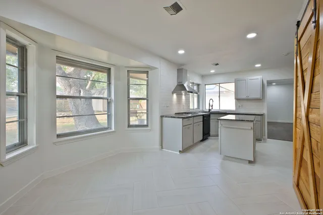 $375,000 | 425 Winfield Boulevard, San Antonio, TX 78239