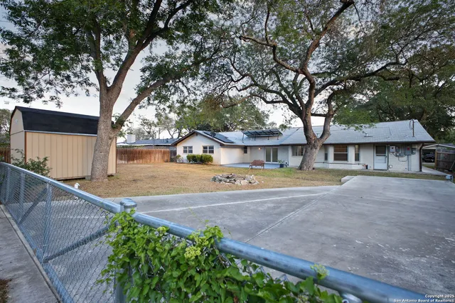 $375,000 | 425 Winfield Boulevard, San Antonio, TX 78239