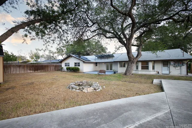 $375,000 | 425 Winfield Boulevard, San Antonio, TX 78239