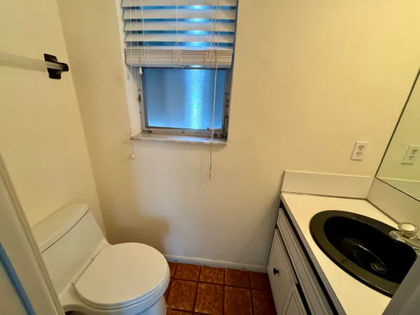 $5,300 | 7441 Southwest 19th Street, Plantation, FL 33317