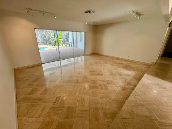 $5,300 | 7441 Southwest 19th Street, Plantation, FL 33317