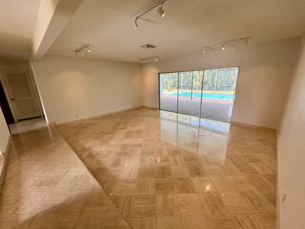 $5,300 | 7441 Southwest 19th Street, Plantation, FL 33317