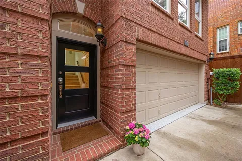 $795,000 | 4415 Holland Avenue, Unit D, Dallas, TX 75219